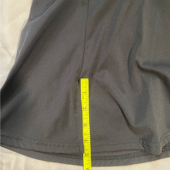 Black tennis skirt with slit activewear workout clothes, golf skirt - Picture 8 of 9